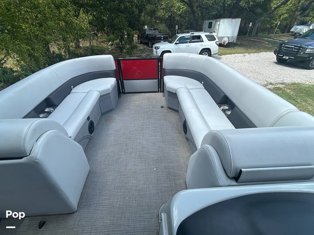 Slide: The Image of Bow Seating - 10