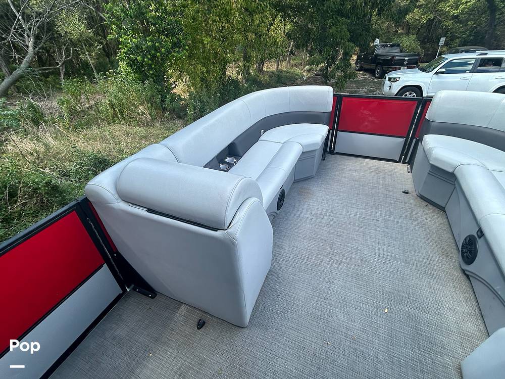 Slide: The Image of Bow Seating - 11