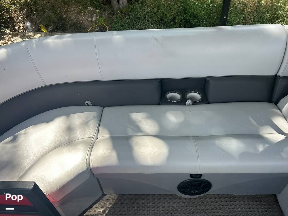 Slide: The Image of Bench Seat - 16