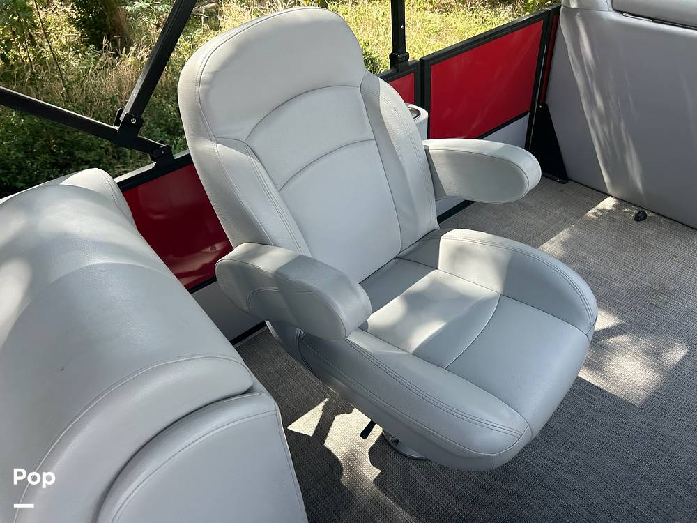 Slide: The Image of Passenger Seat - 51