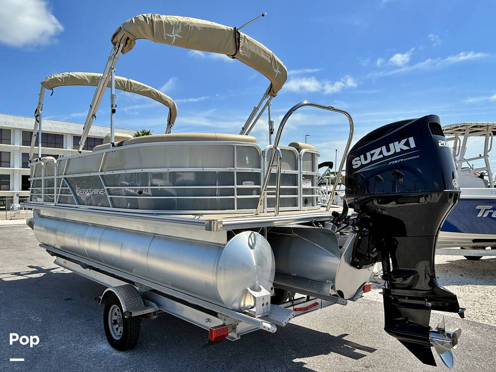 Slide: The Image of Berkshire 22RFX CTS 3.0 2023 - 15394869