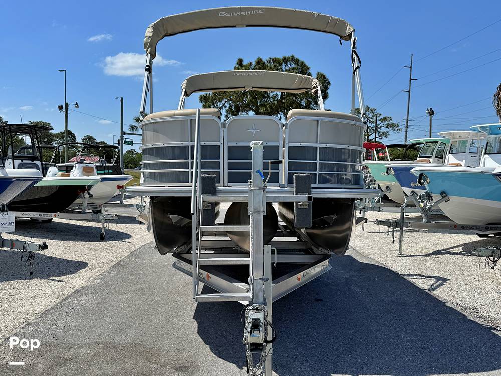 Slide: The Image of Berkshire 22RFX CTS 3.0 2023 - 15394897