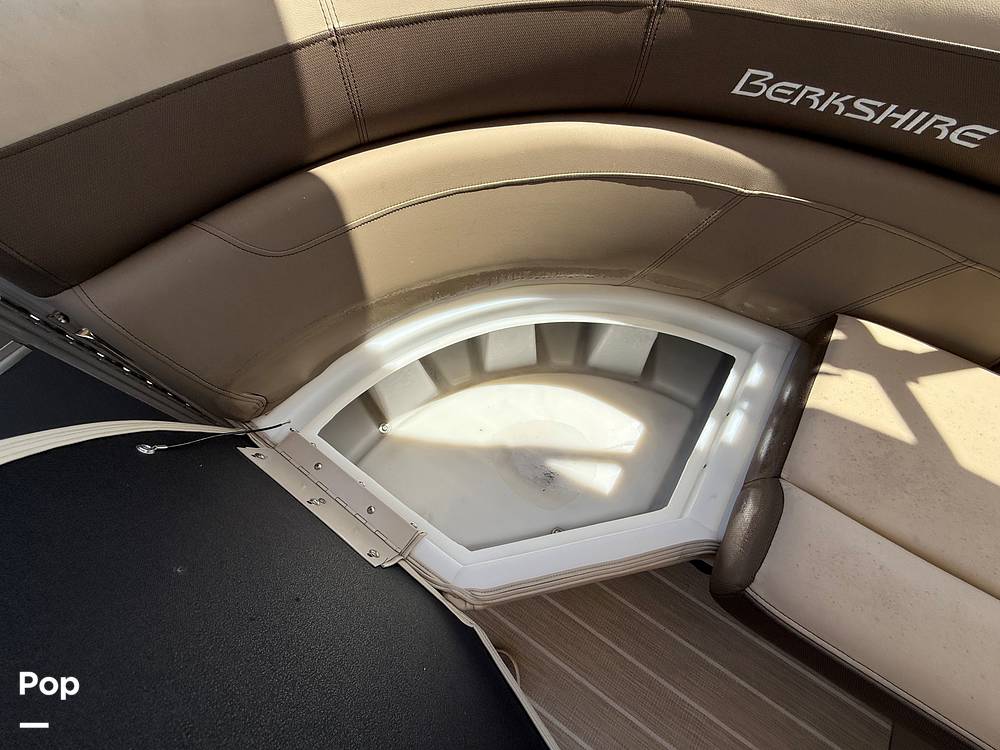 Slide: The Image of Berkshire 22RFX CTS 3.0 2023 - 15394914