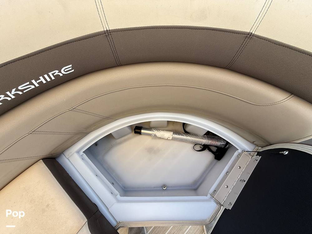 Slide: The Image of Berkshire 22RFX CTS 3.0 2023 - 15394917