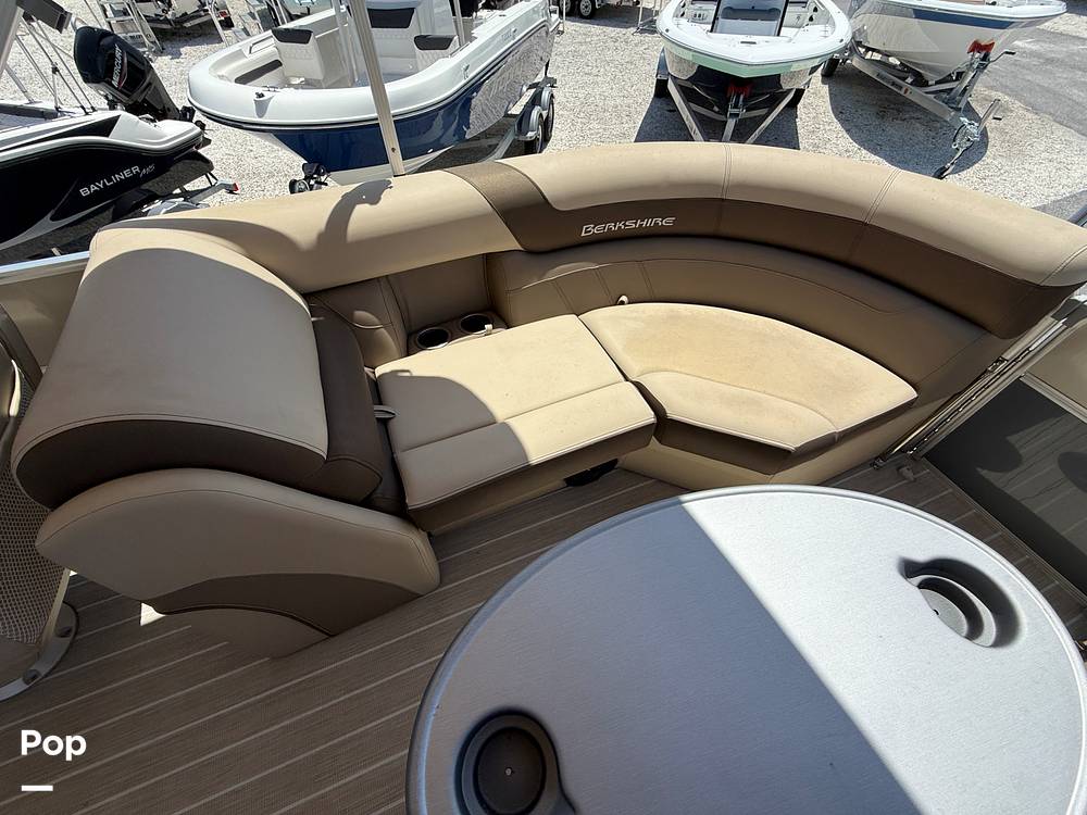 Slide: The Image of Berkshire 22RFX CTS 3.0 2023 - 15394943