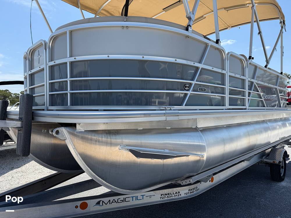 Slide: The Image of Berkshire 22RFX CTS 3.0 2023 - 15394999