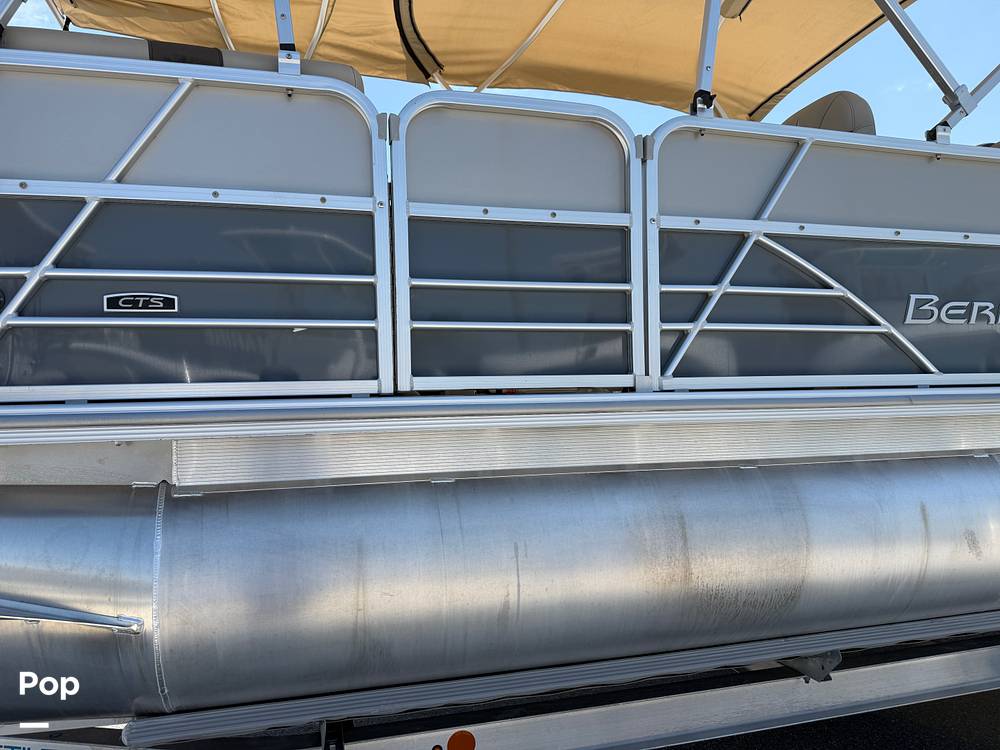 Slide: The Image of Berkshire 22RFX CTS 3.0 2023 - 15395003