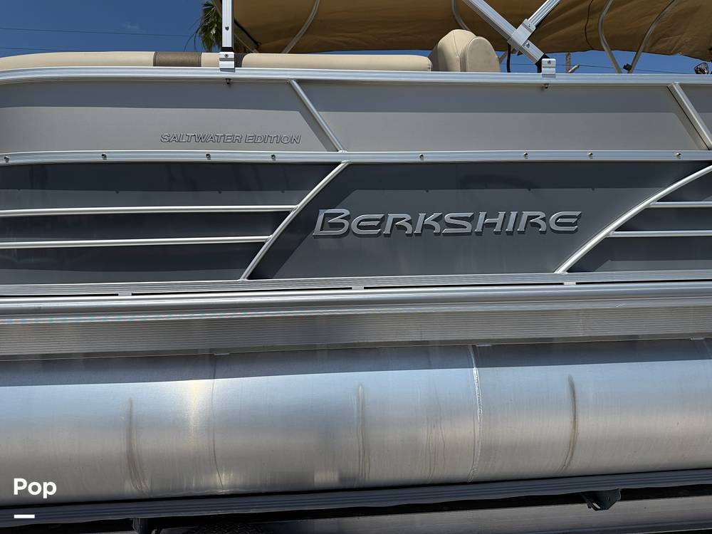Slide: The Image of Berkshire 22RFX CTS 3.0 2023 - 15395019