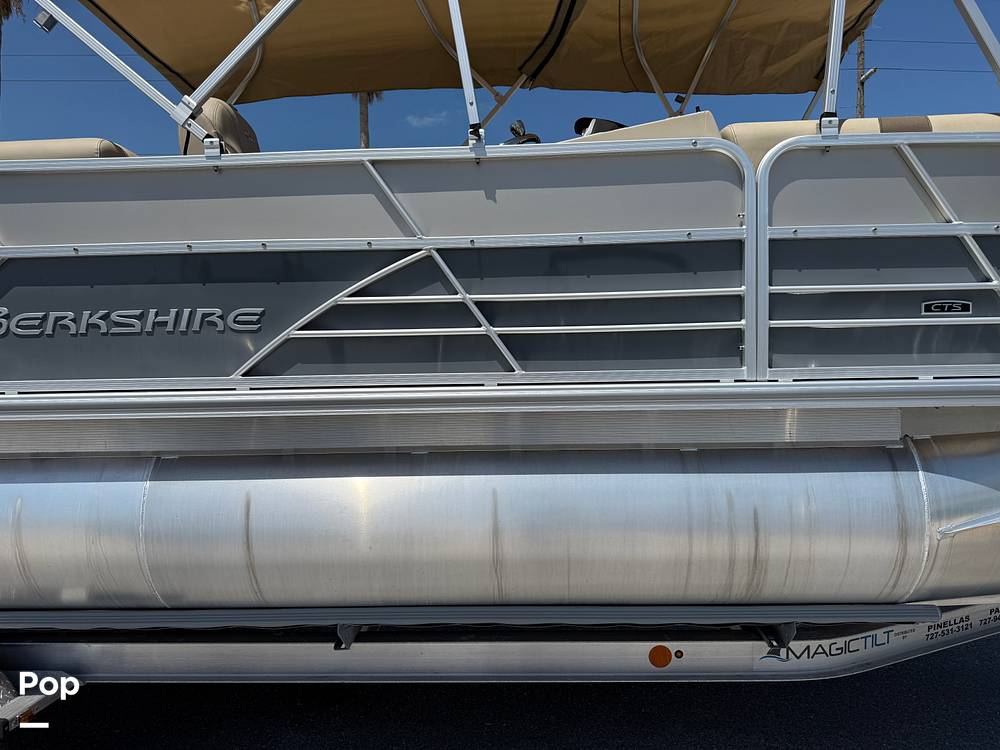 Slide: The Image of Berkshire 22RFX CTS 3.0 2023 - 15395020