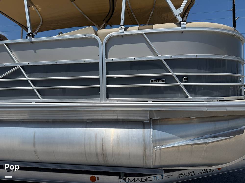 Slide: The Image of Berkshire 22RFX CTS 3.0 2023 - 15395021