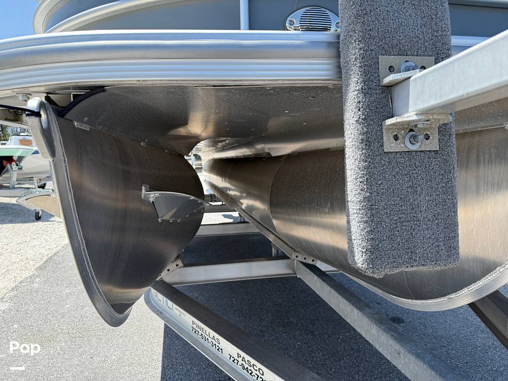 Slide: The Image of Berkshire 22RFX CTS 3.0 2023 - 15395025