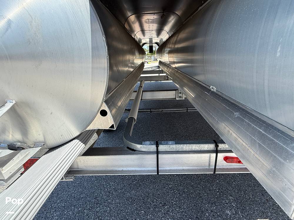 Slide: The Image of Berkshire 22RFX CTS 3.0 2023 - 15395036