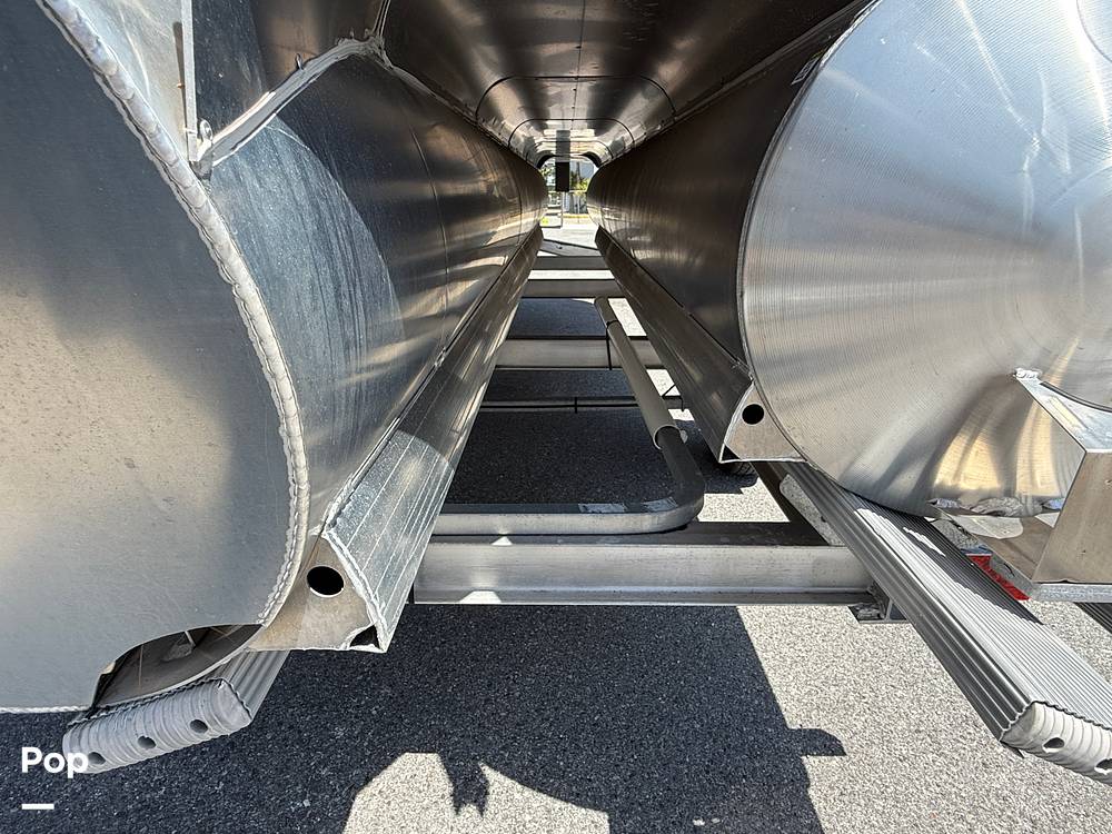 Slide: The Image of Berkshire 22RFX CTS 3.0 2023 - 15395037