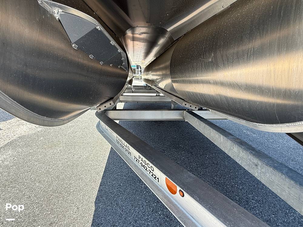 Slide: The Image of Berkshire 22RFX CTS 3.0 2023 - 15395044