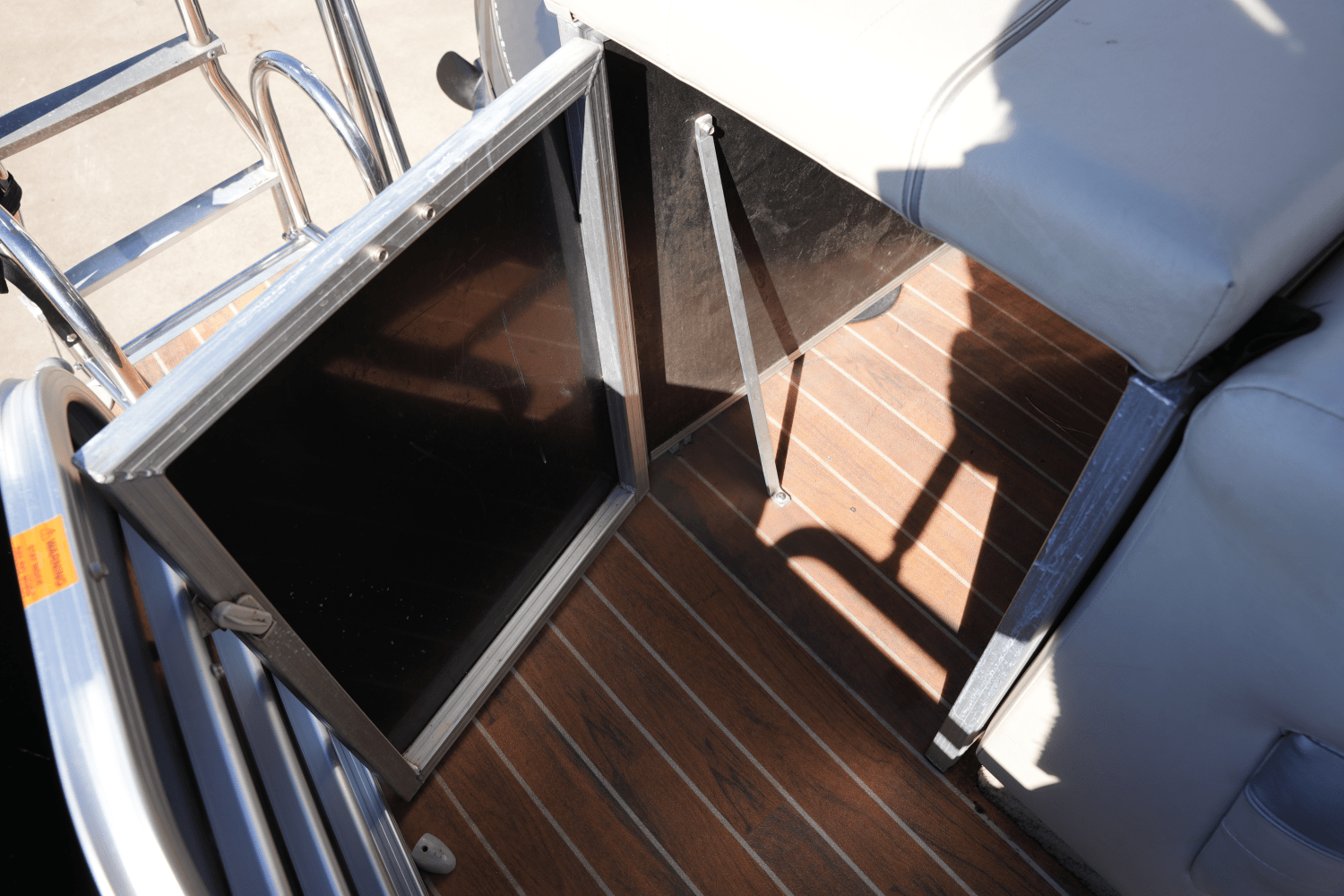 Slide: The Image of Berkshire 230CL 2012 - 15