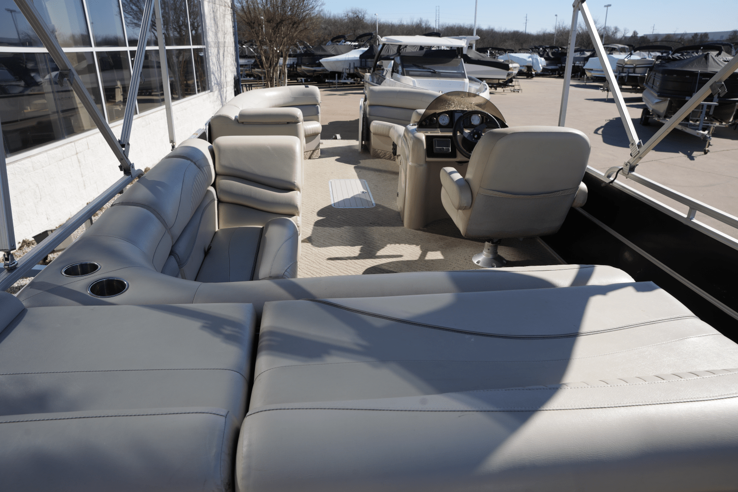 Slide: The Image of Berkshire 230CL 2012 - 17