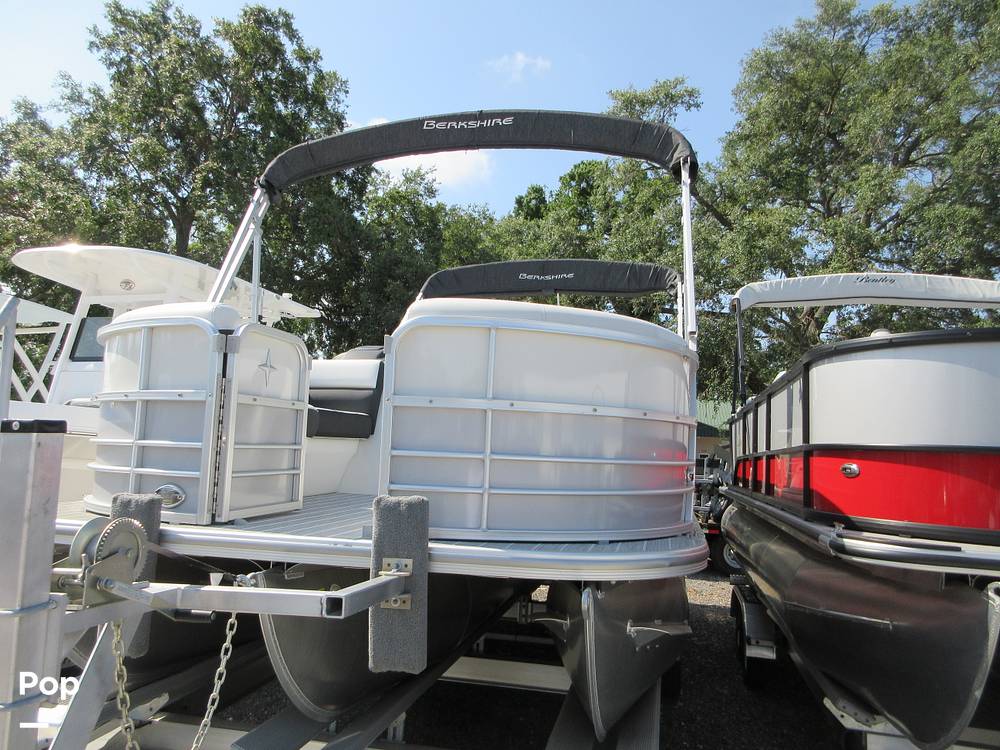 Slide: The Image of Berkshire 24 UL CTS 3.0 2023 - 15427174