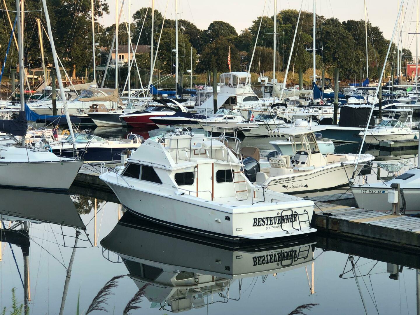 Slide: The Image of Bertram 28 Flybridge Cruiser 1986 - 4910642