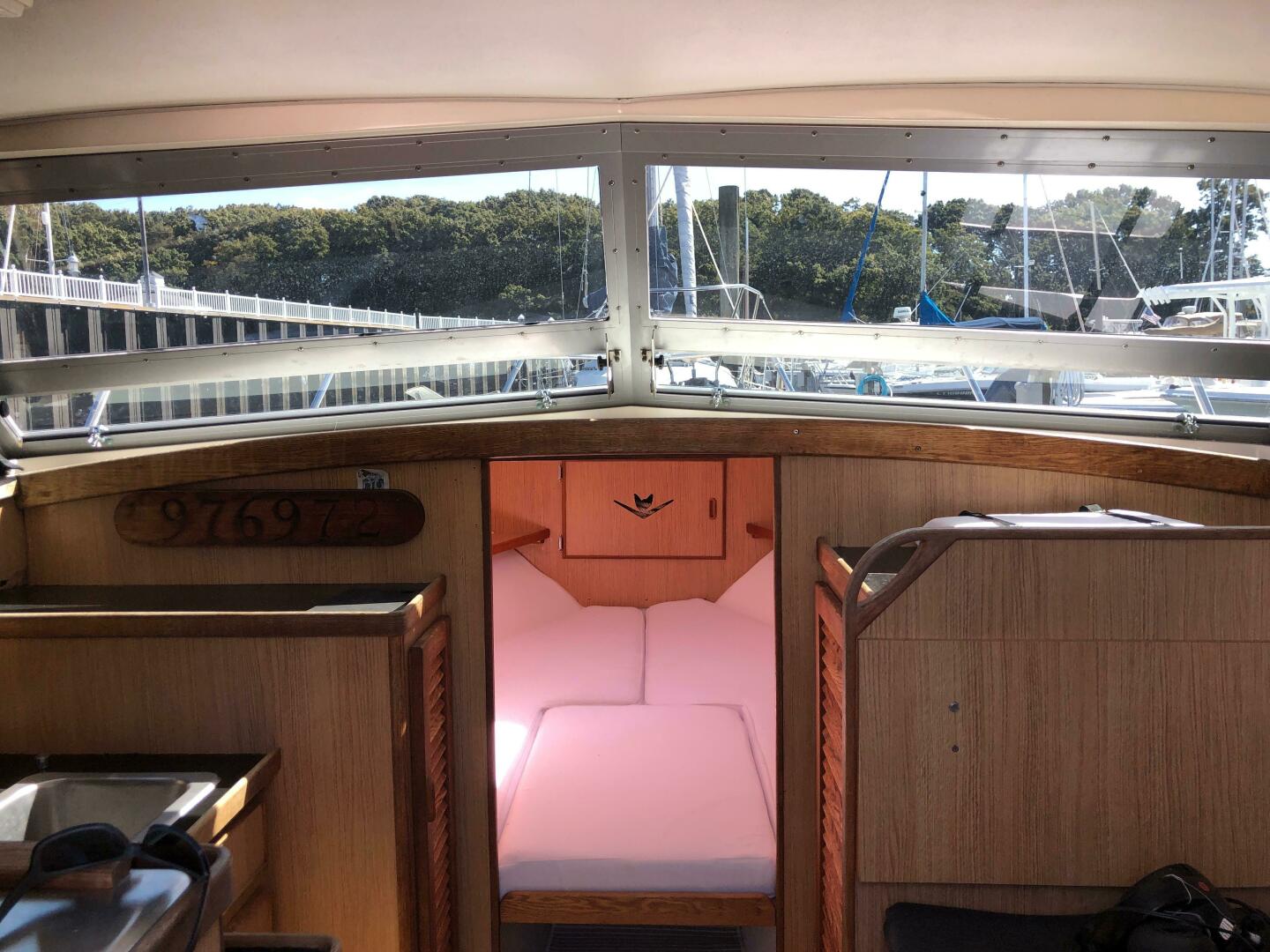Slide: The Image of Bertram 28 Flybridge Cruiser 1986 - 4910665