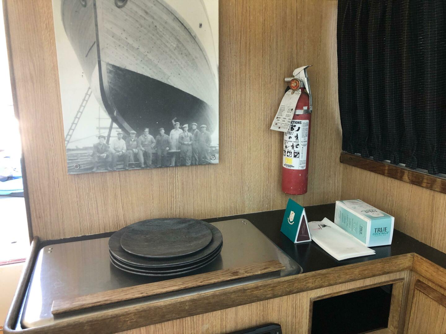 Slide: The Image of Bertram 28 Flybridge Cruiser 1986 - 4910666