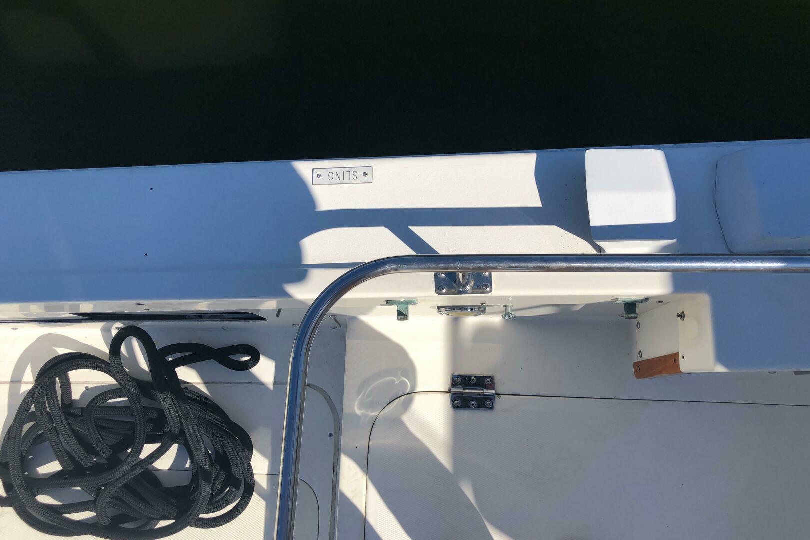 Slide: The Image of Bertram 28 Flybridge Cruiser 1986 - 4910676
