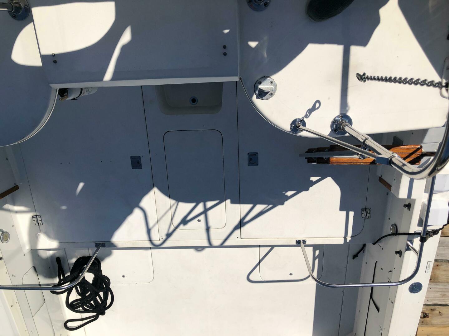 Slide: The Image of Bertram 28 Flybridge Cruiser 1986 - 4910691