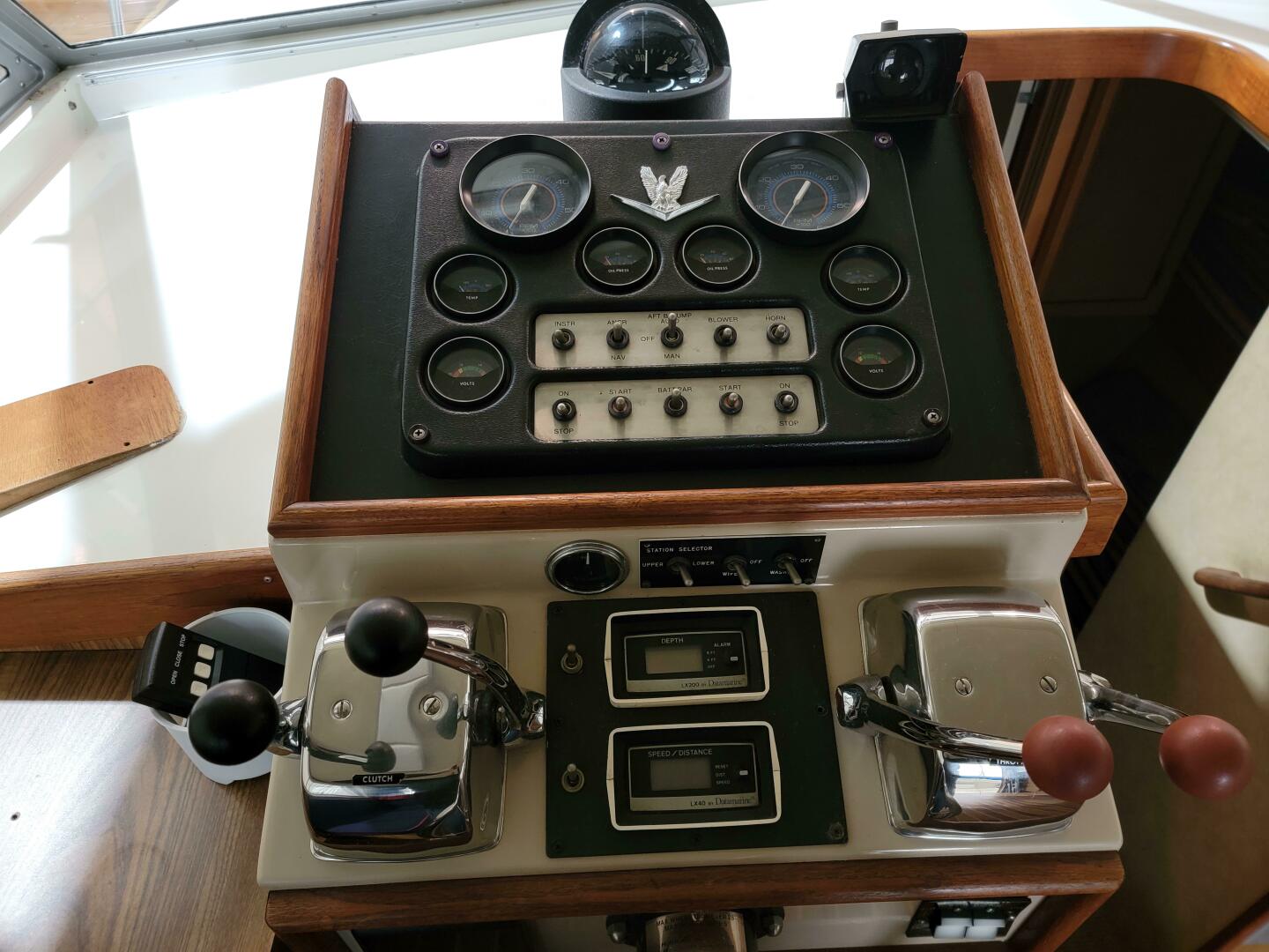 Slide: The Image of Bertram 33 Flybridge Cruiser 1983 - 4438446