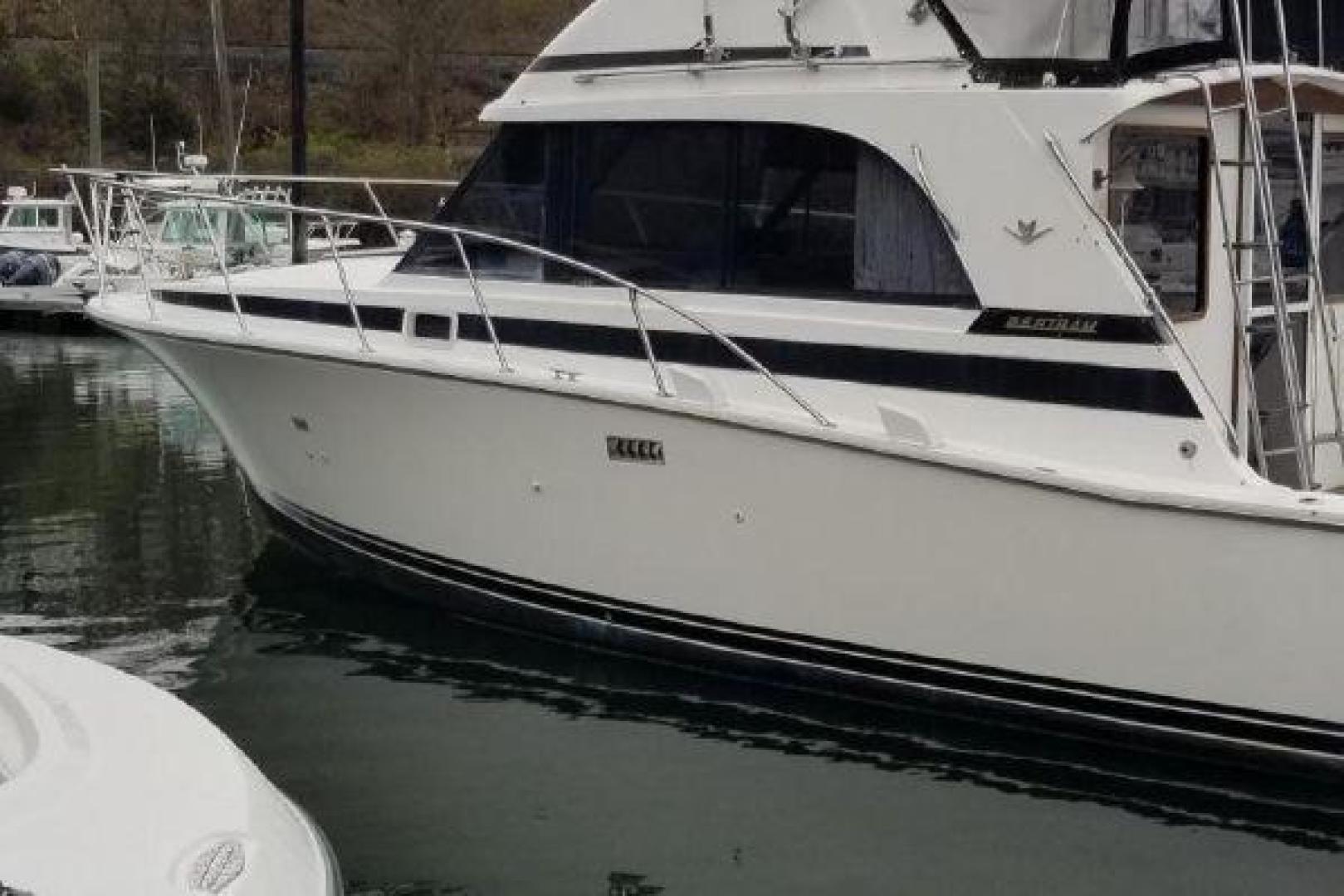 Slide: The Image of Bertram 33 Flybridge Cruiser 1987 - 3707506