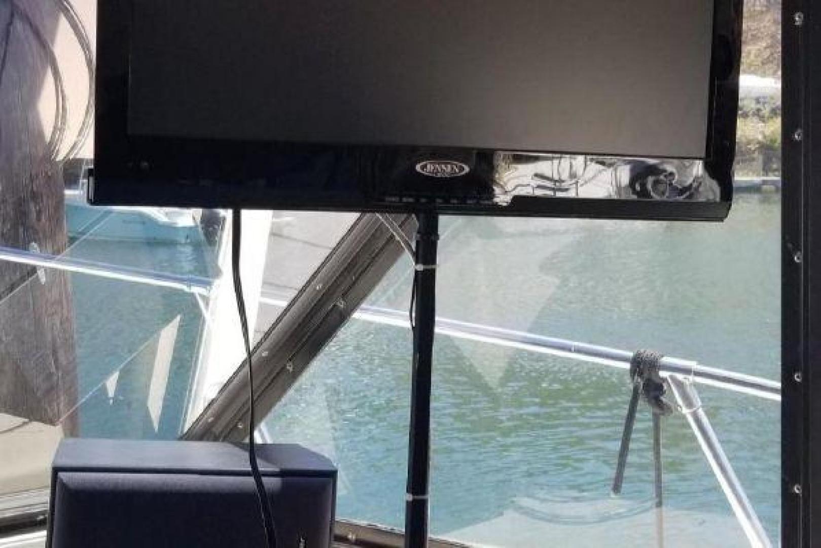 Slide: The Image of Bertram 33 Flybridge Cruiser 1987 - 3707520