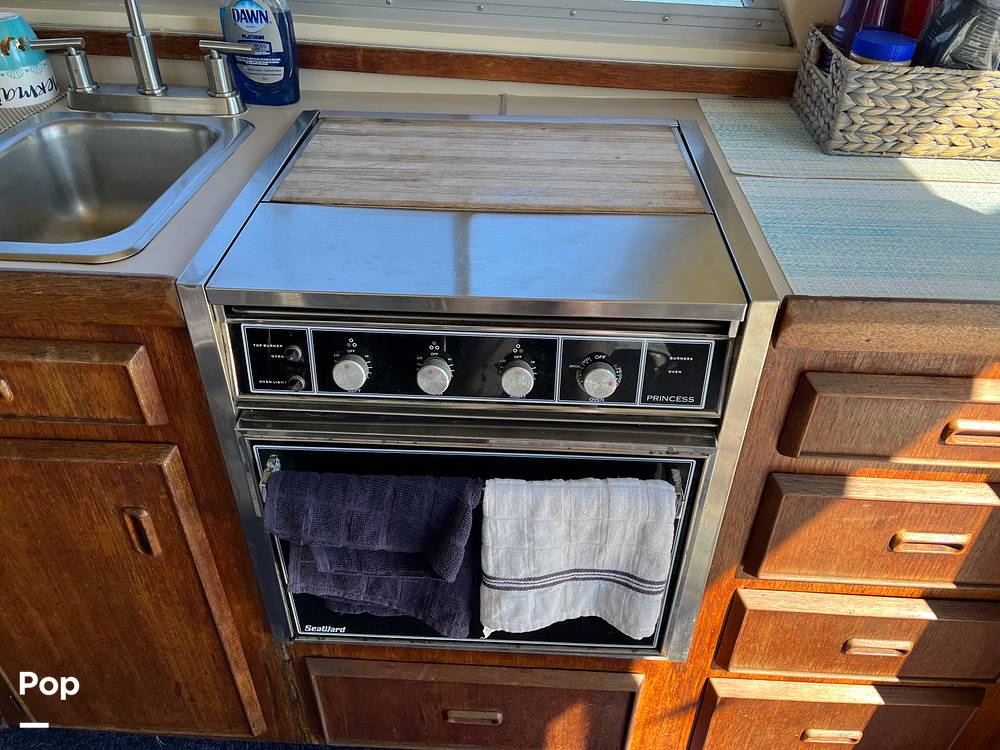 Slide: The Image of Bertram 33 SF 1984 - 15791011