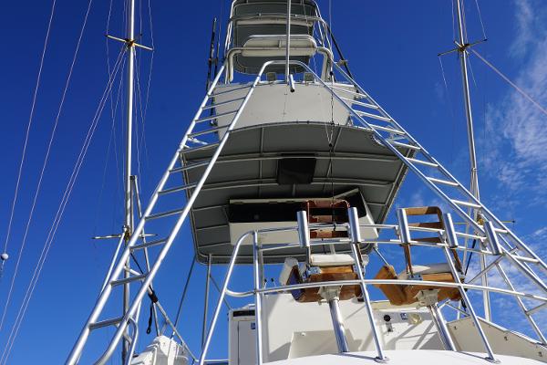 Slide: The Image of 1987 37 Bertram 37 Convertible RIDGEBACK Tower - 23