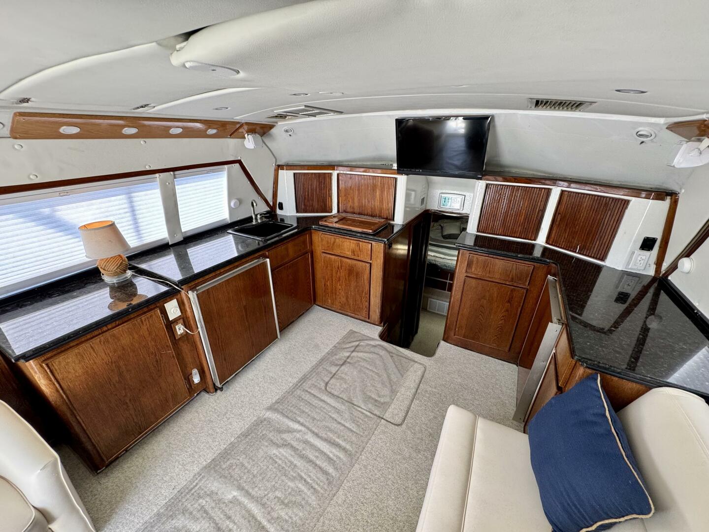 Slide: The Image of Bertram 37' Convertible 1987 - 5567251