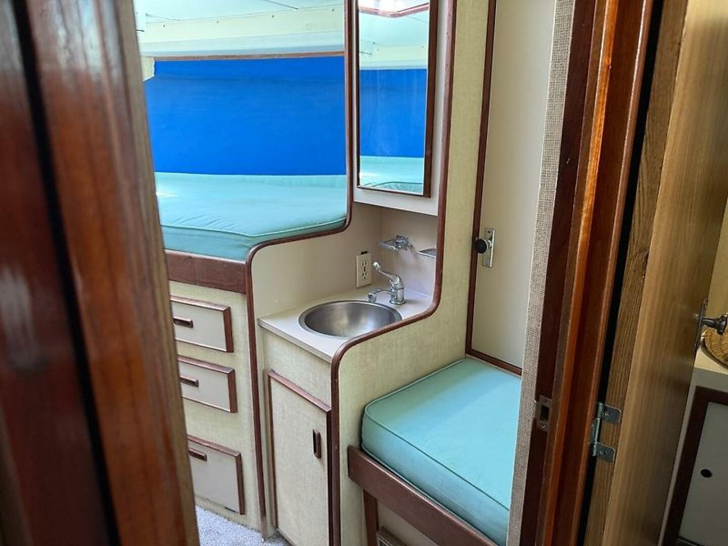 Slide: The Image of 0005346419 - 5594647