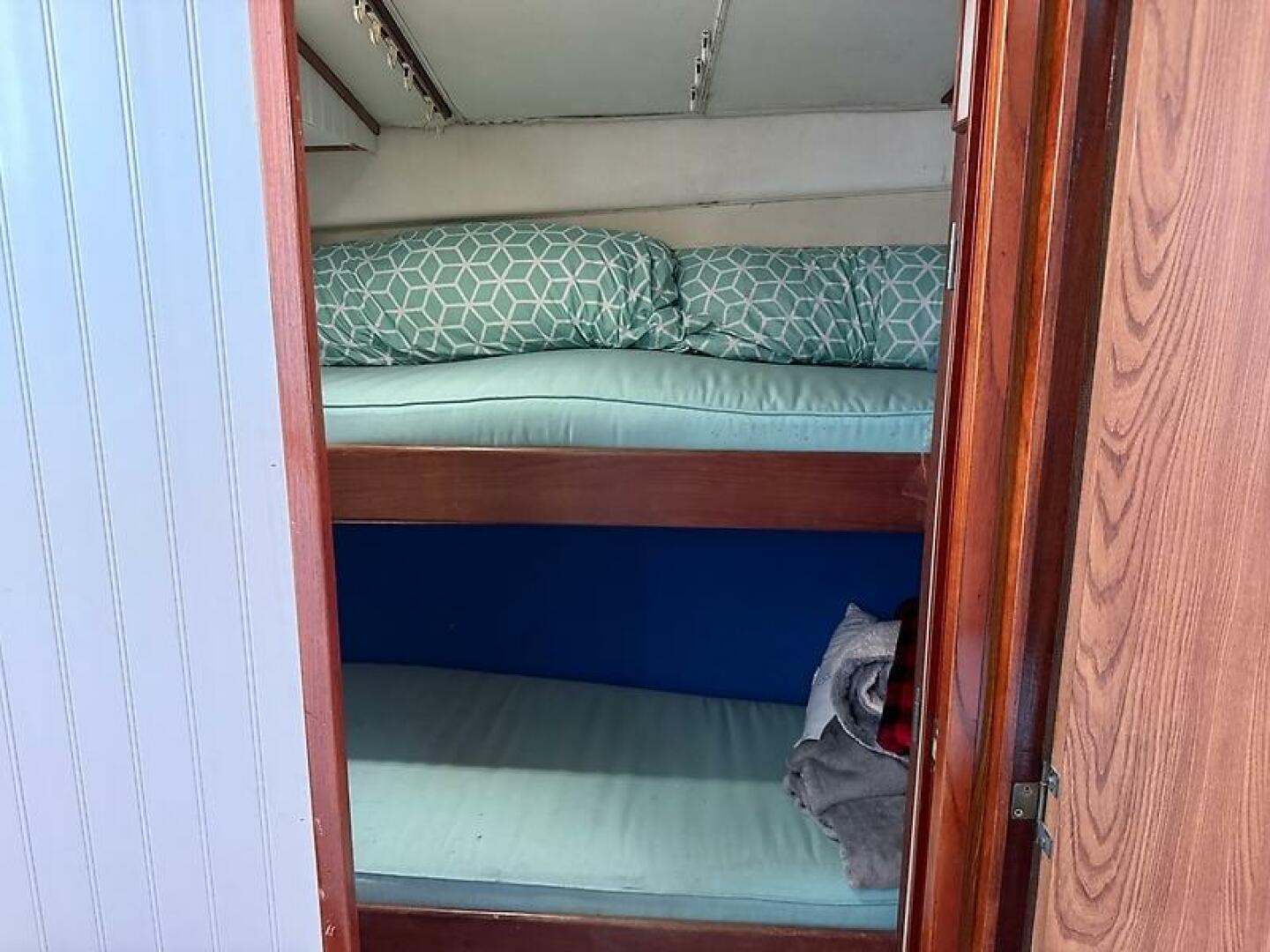 Slide: The Image of 0005346399 - 5594648