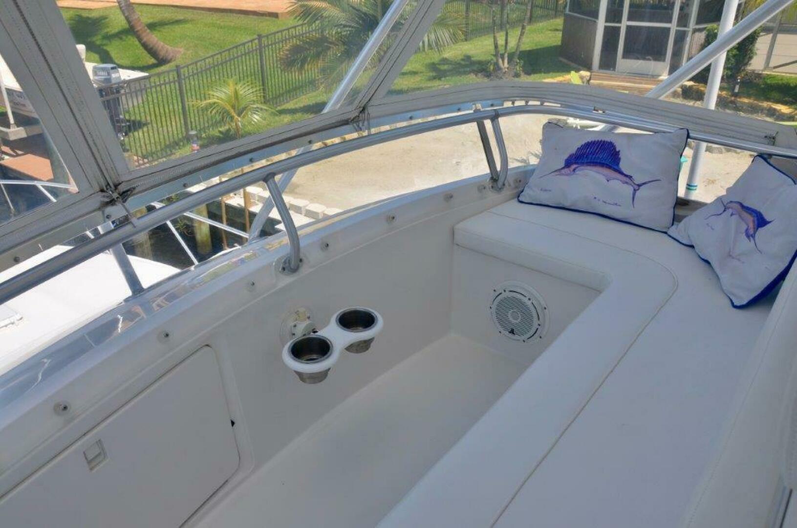 Slide: The Image of Bertram 39 Idle Hour-Hull Seating 2000 Bertram 39 Idle Hour - 4448950