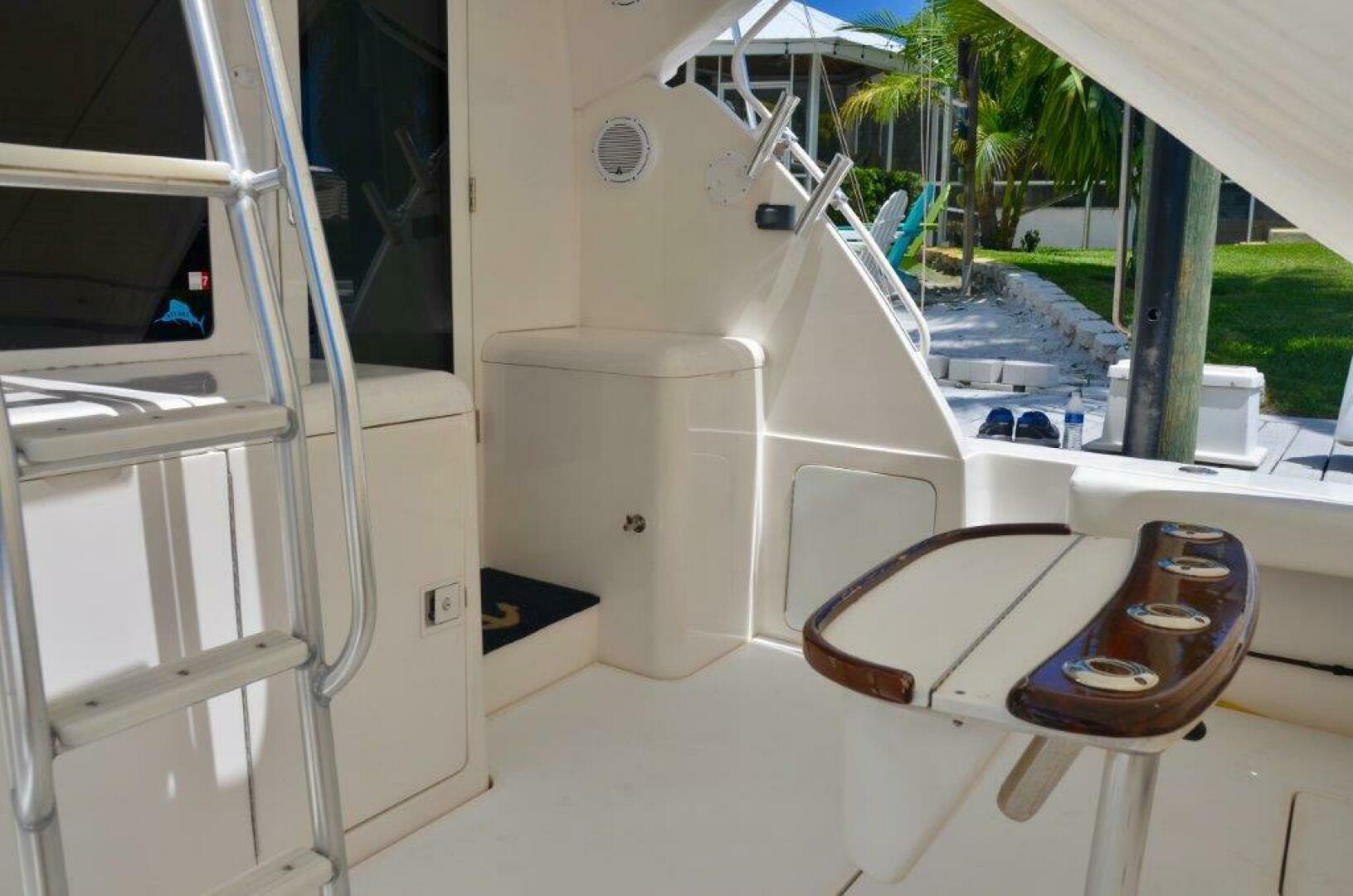 Slide: The Image of Bertram 39 Idle Hour-Cockpit 2000 Bertram 39 Idle Hour - 4448956