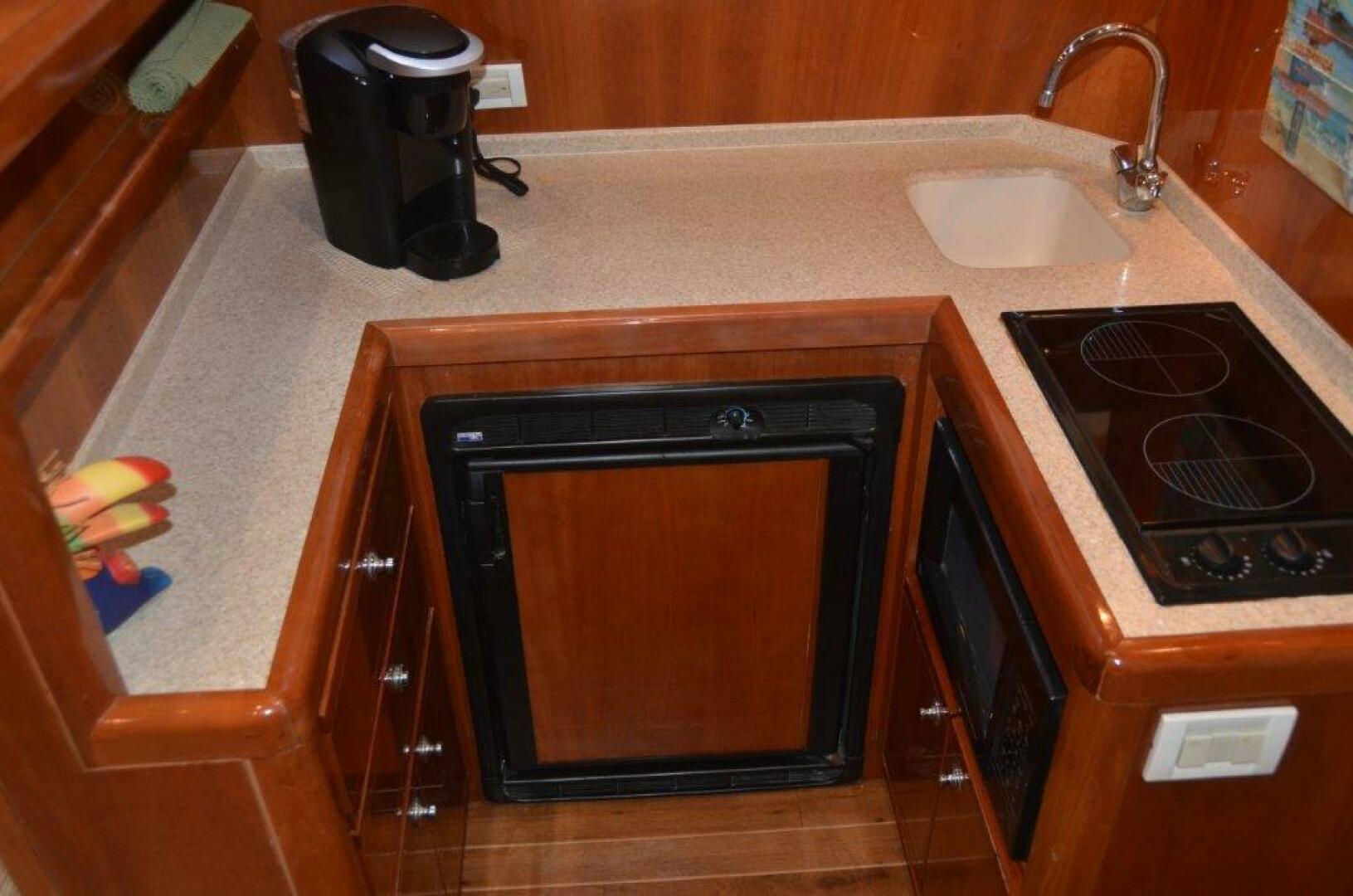 Slide: The Image of Bertram 39 Idle Hour-Galley 2000 Bertram 39 Idle Hour - 4448965