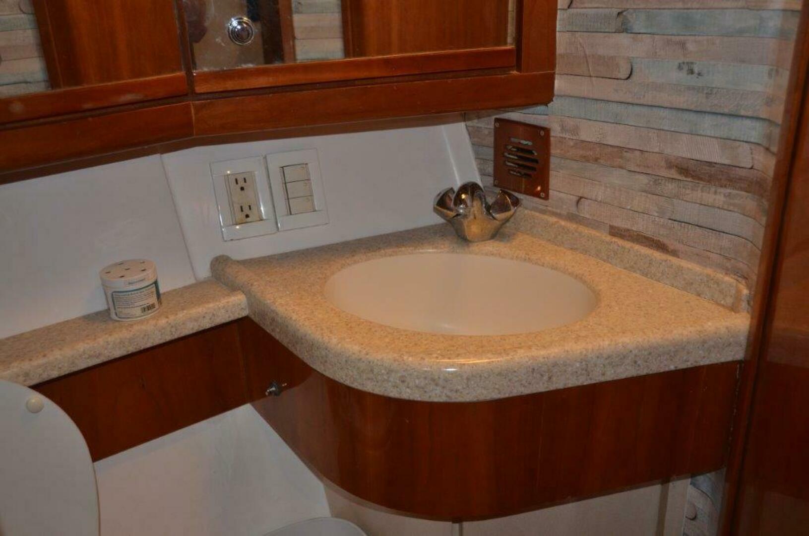 Slide: The Image of Bertram 39 Idle Hour-Head 2000 Bertram 39 Idle Hour - 4448971