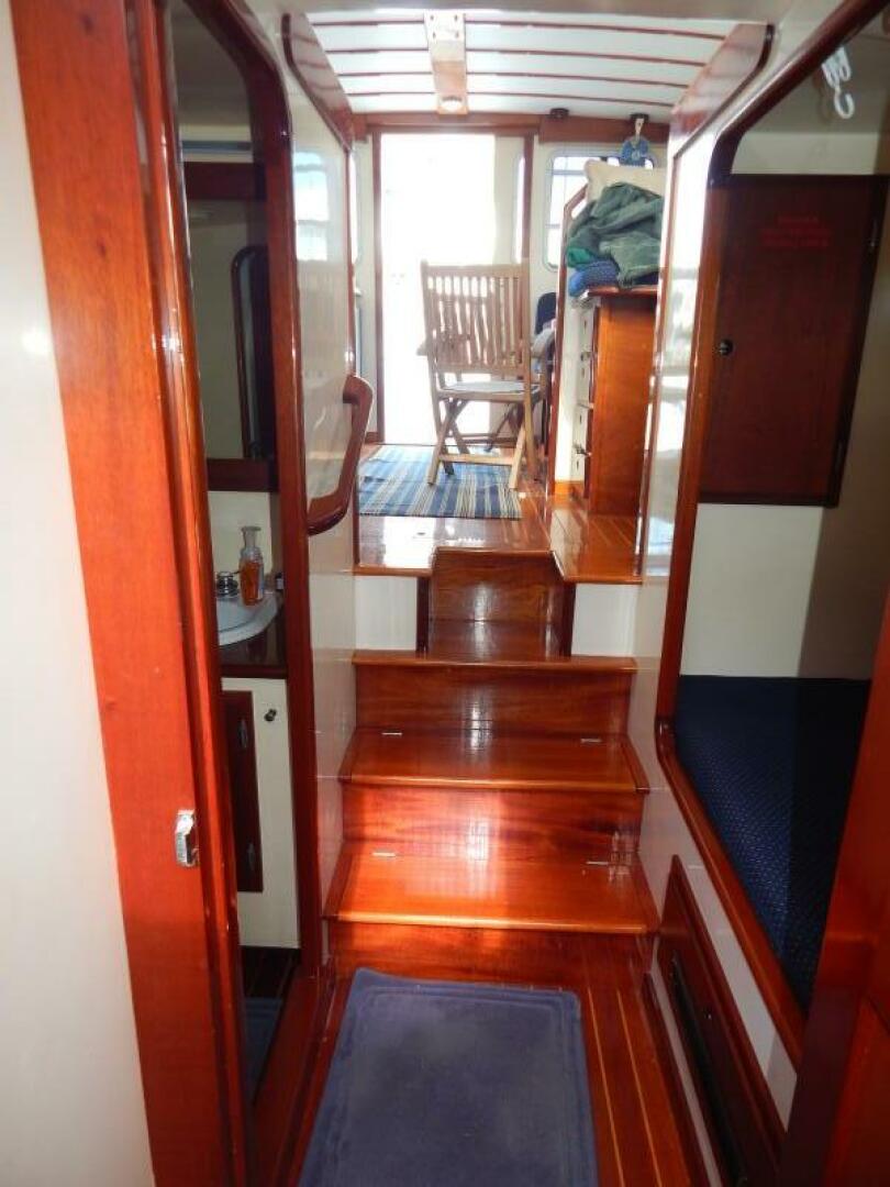 Slide: The Image of BHM Flybridge Cruiser 2000 - 4742025
