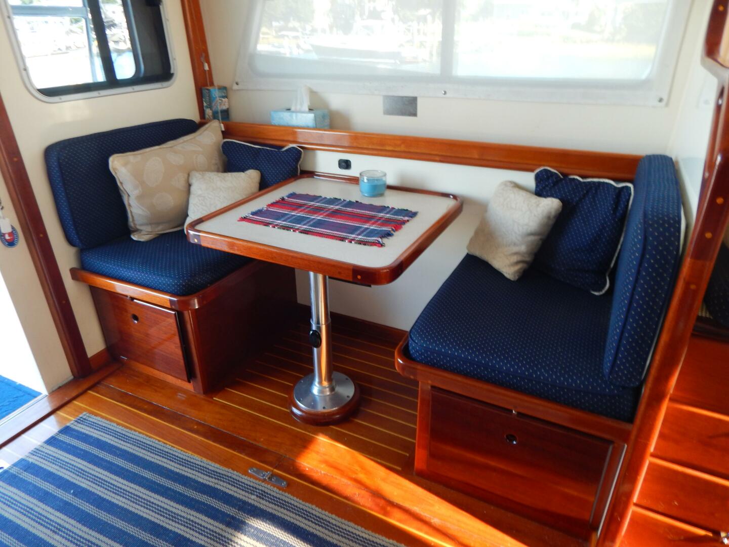 Slide: The Image of BHM Flybridge Cruiser 2000 - 4742882