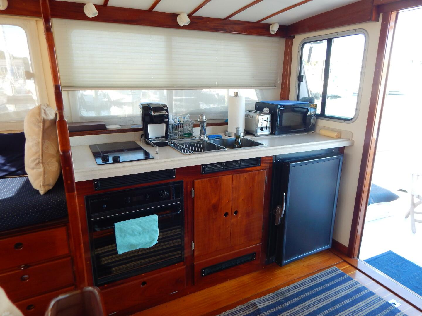 Slide: The Image of BHM Flybridge Cruiser 2000 - 4742883