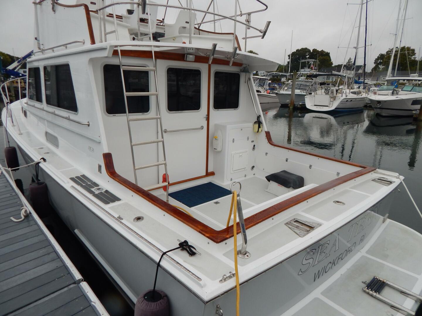 Slide: The Image of BHM Flybridge Cruiser 2000 - 4742010
