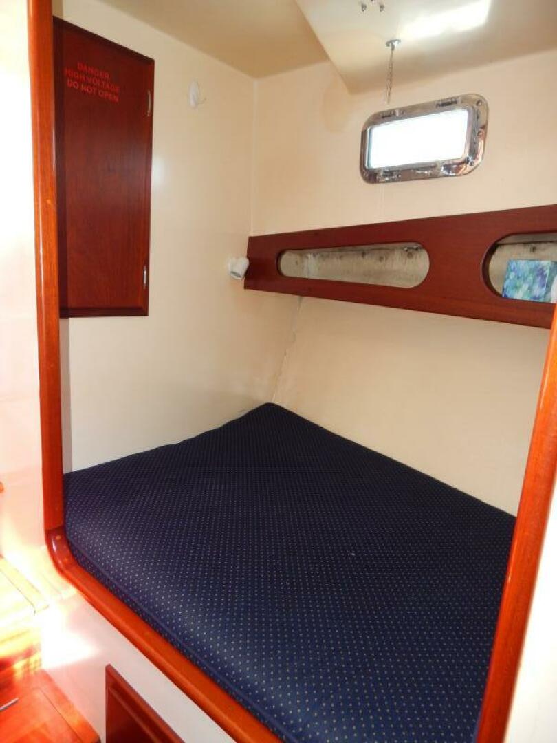 Slide: The Image of BHM Flybridge Cruiser 2000 - 4742884