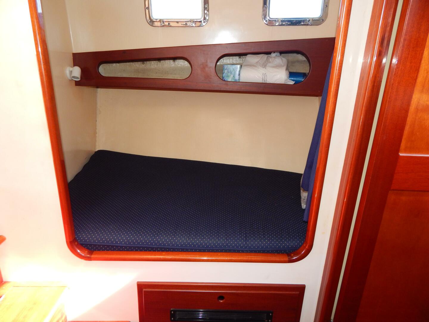 Slide: The Image of BHM Flybridge Cruiser 2000 - 4742885