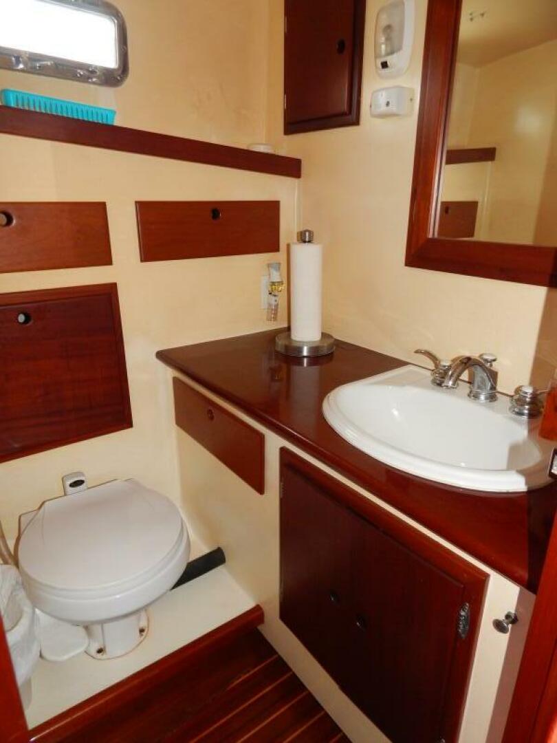 Slide: The Image of BHM Flybridge Cruiser 2000 - 4742018