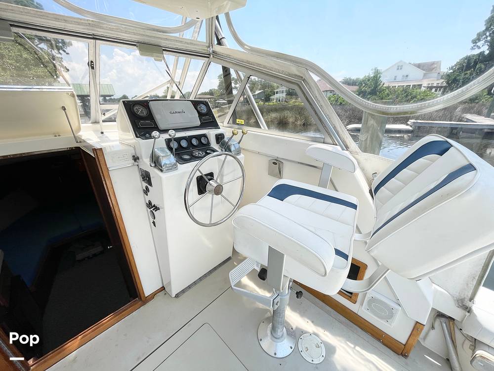 Slide: The Image of Captain's Chair - 14409880