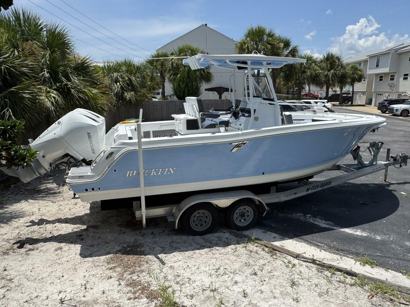 Slide: The Image of Blackfin 252 CC 2021 - 5474579