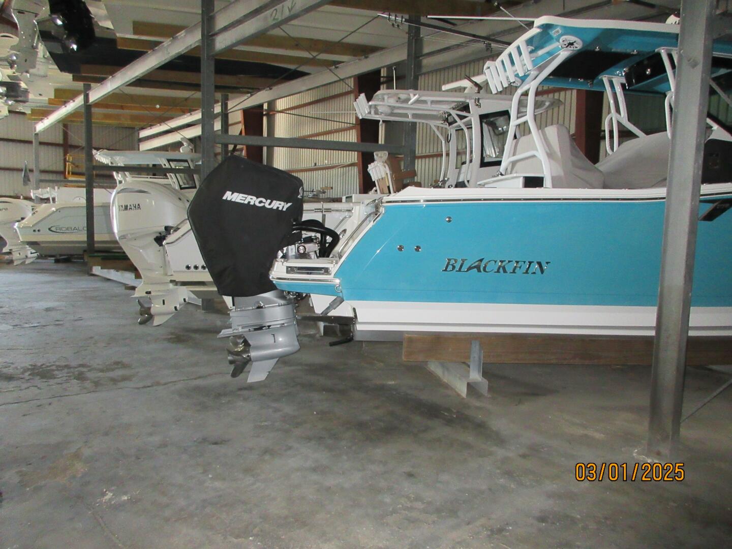 Slide: The Image of Blackfin 272 CC 2021 - 5135619