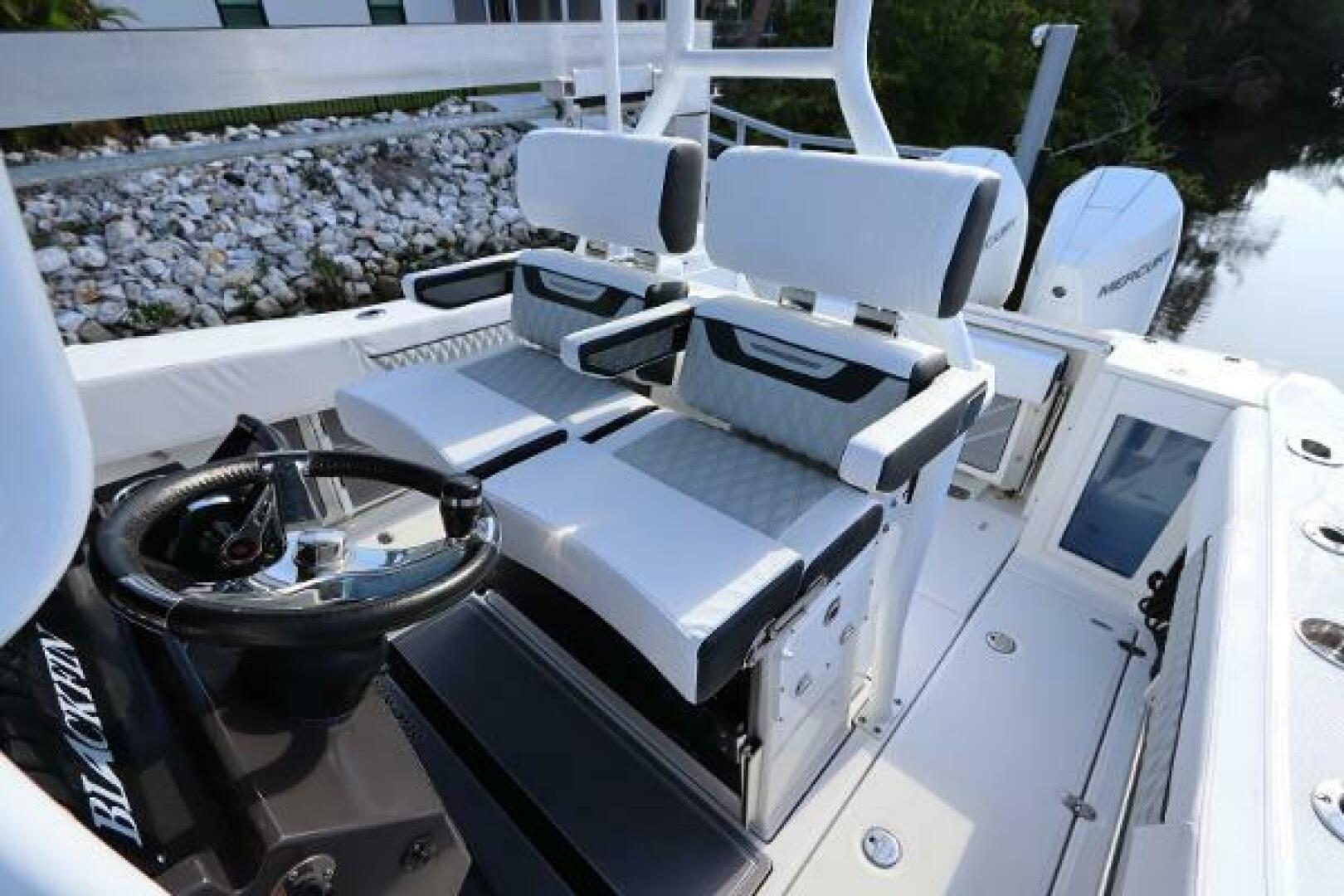 Slide: The Image of Blackfin 272 CC 2023 - 5236516