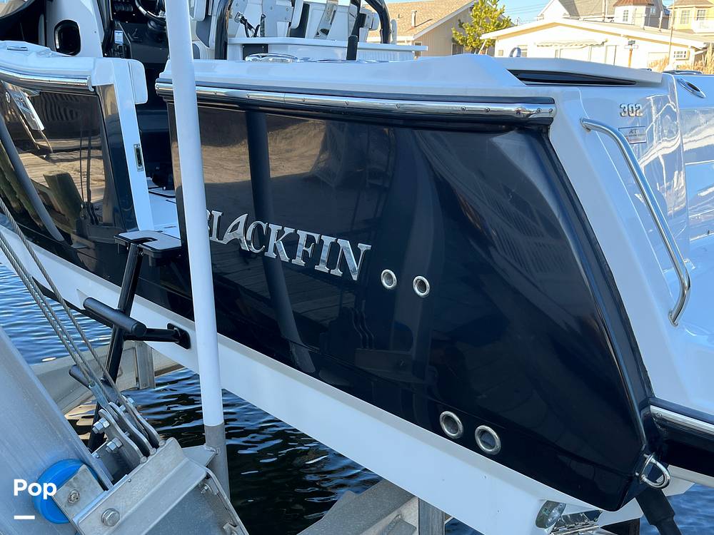 Slide: The Image of Blackfin 302 CC 2022 - 13590830
